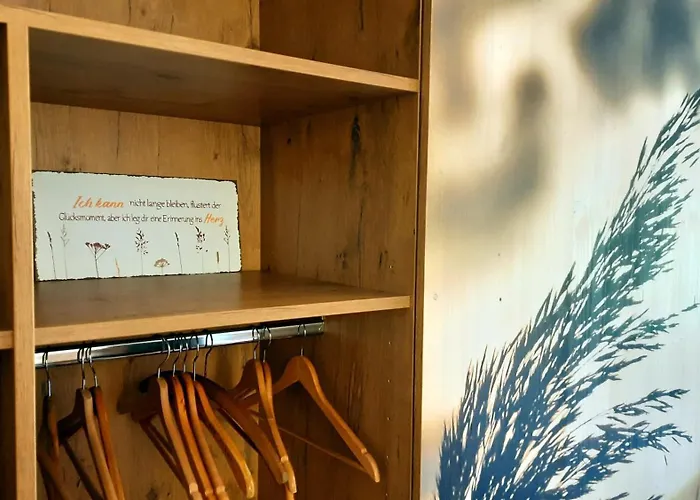 农家乐 福尔斯多佛旅馆 *