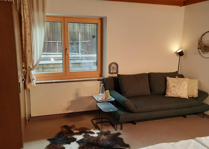 农家乐 福尔斯多佛旅馆 *