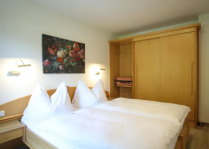 农家乐 福尔斯多佛旅馆 *