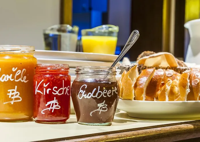 福尔斯多佛旅馆 *