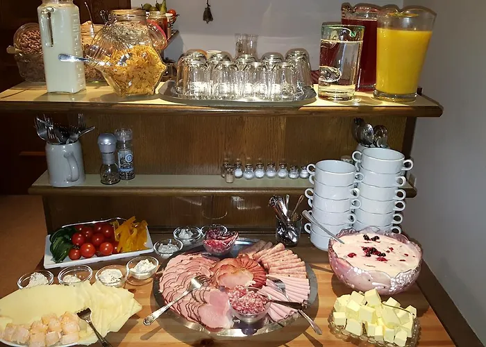 农家乐 福尔斯多佛旅馆 *